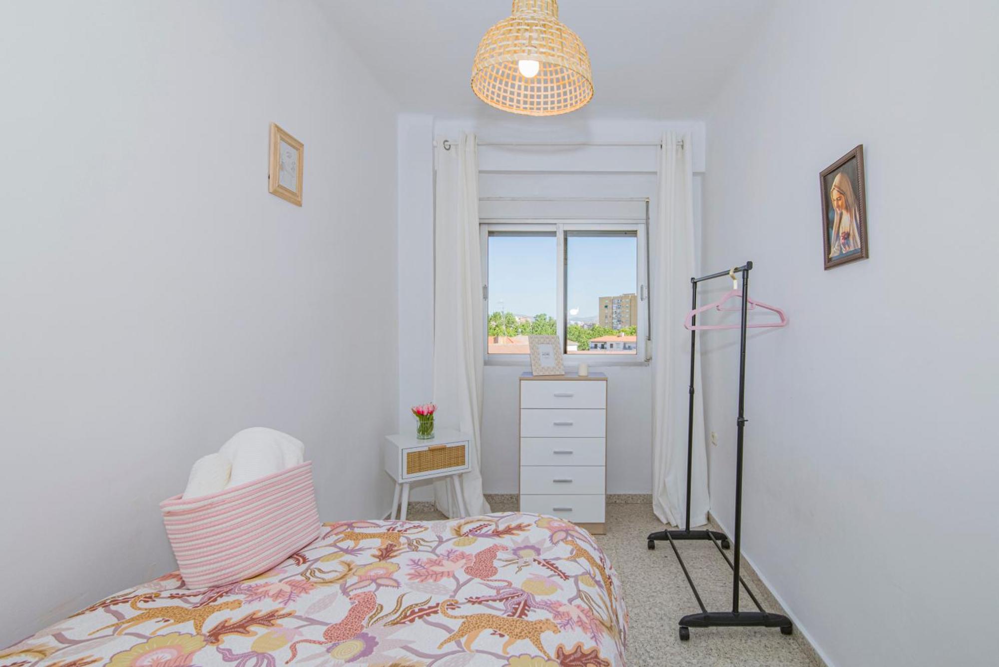 Apartment Delfin Retreat Con Terraza Junto A Parada De Metro *