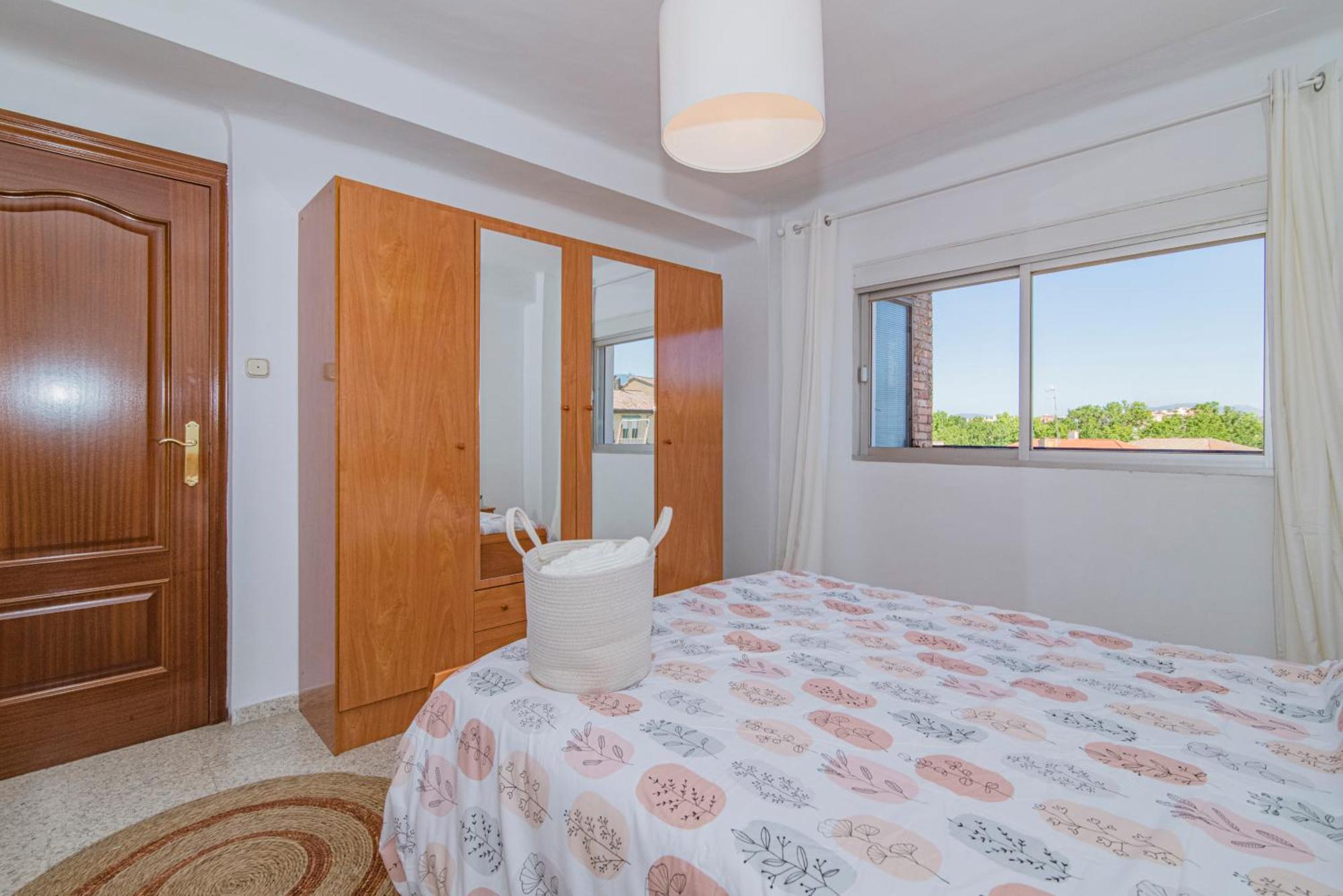 Apartment Delfin Retreat Con Terraza Junto A Parada De Metro